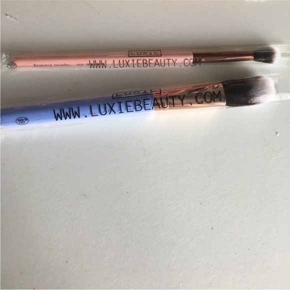 NEW Luxie Beauty brushes and New in package Ofra professional make up brush 20. - Picture 2 of 9